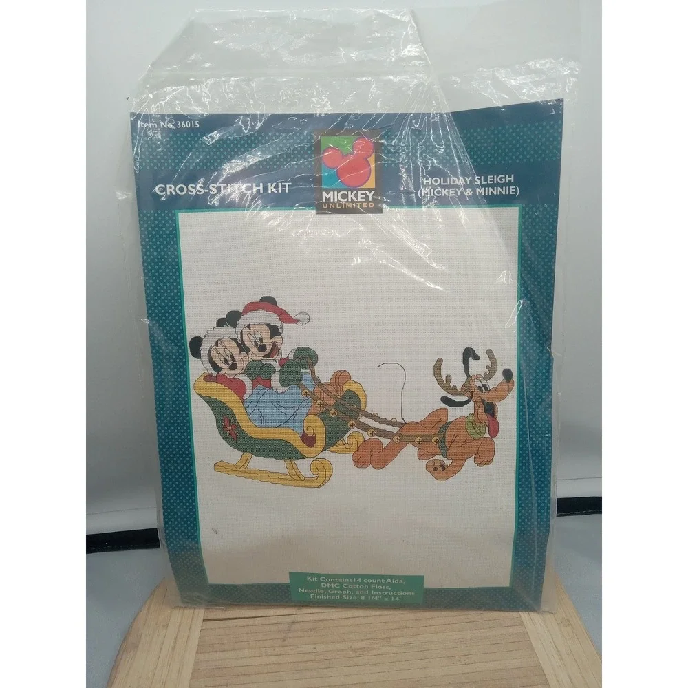 Just Cross Stitch Mickey Unlimited Holiday Sleigh Minnie And Mickey Pluto‎ Kit